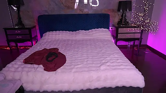 VelvetLuck webcam