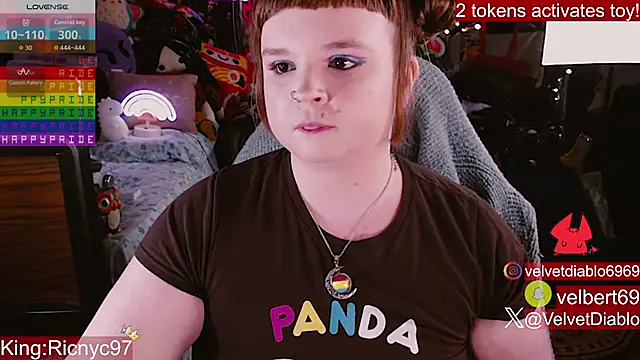 VelvetDiablo webcam