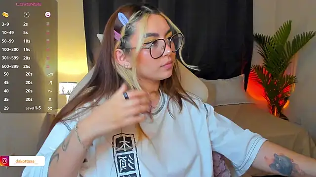 dakottaa_ webcam