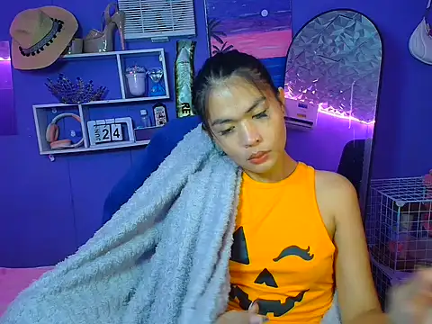 janelovers143 live cam on StripChat