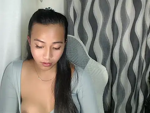 sweetiie_caren webcam