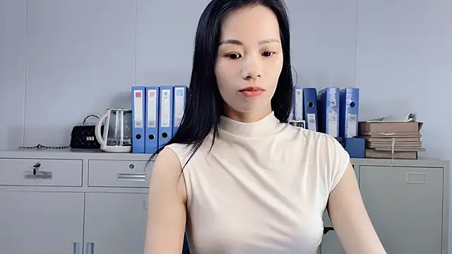 Lynnalltop-165-KeKe webcam