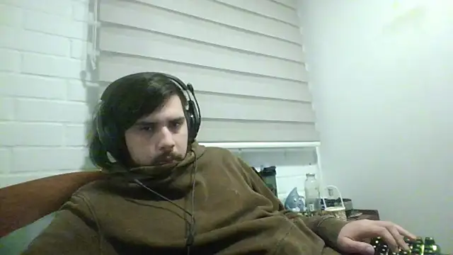 hung_weeb webcam