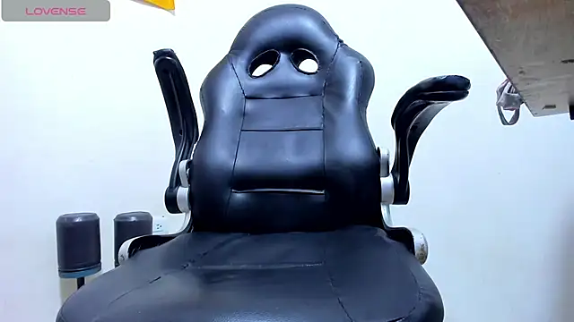 miss_bigcockts webcam