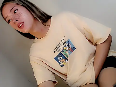 ashley_bombshell webcam