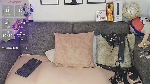 Angelabrowm webcam