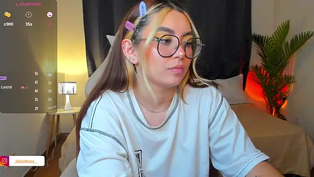 dakottaa_ webcam