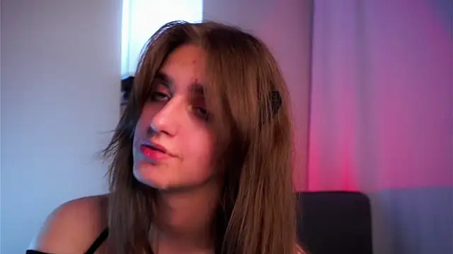 ClarineCasebolt