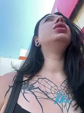 AlishaOfThorns webcam