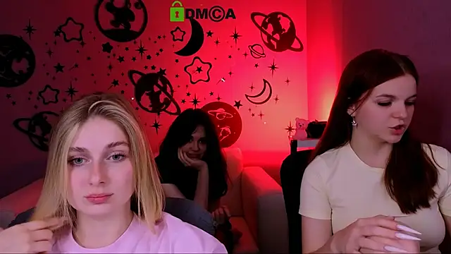 riley_sanders webcam