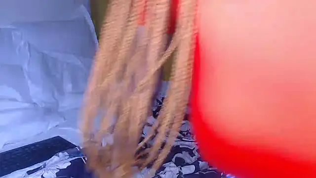 Bella_2025 webcam