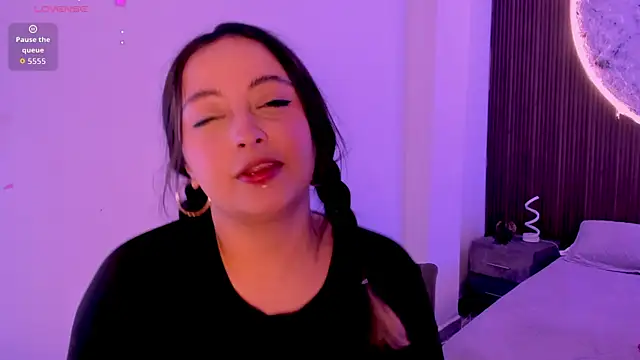 SarahCastro1_ webcam