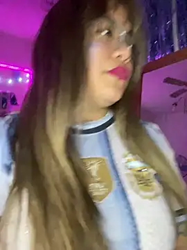 Lindalatina2001 live cam