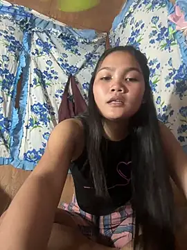 PinaySkinnyJust18 webcam