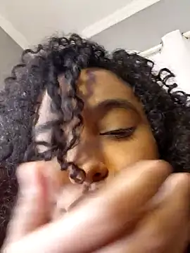 Queenpandinha live cam