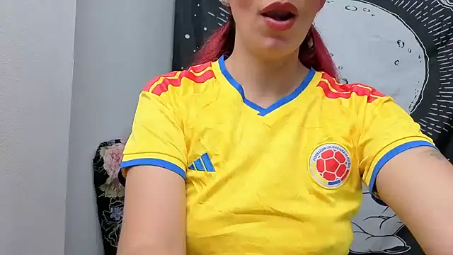 red_milf_ webcam