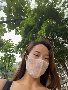 kiss_loo (F milf) - 户外抽插一分钟