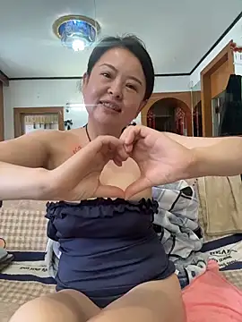 xxiaxia-2026 (F milf) - 目标🎯完成骚妈妈裸播二分钟