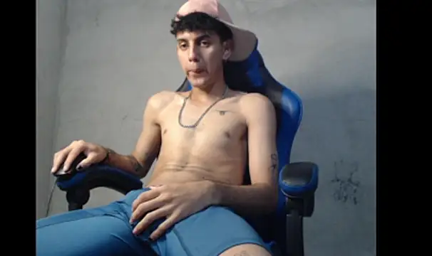 Garu_hot19 webcam
