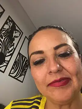 Azaahara_ live cam on StripChat