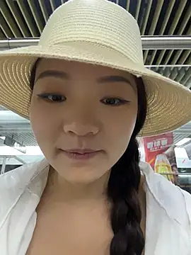 xiaochengzi505 live cam on StripChat