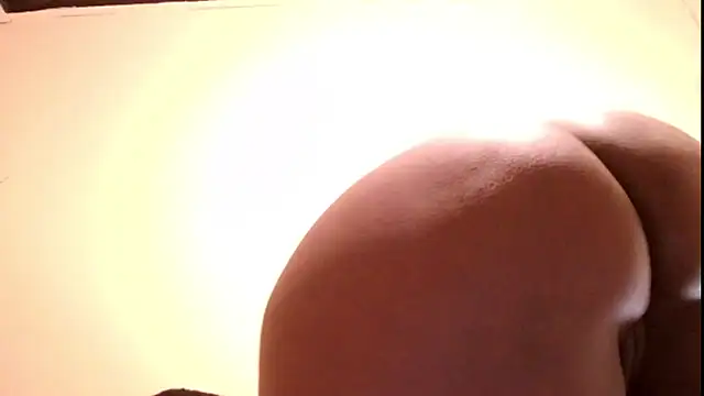 queen_bootyxxx (F young) - 👑 Queen Boo | 10-min TICKET SHOW