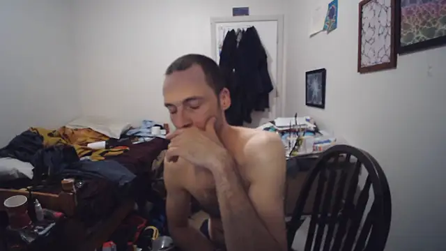 JohnnyMoves webcam