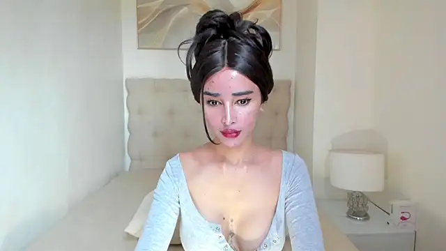 Lovable_with_bigsurprise webcam