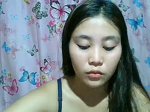 SexyAsianPussy4u webcam