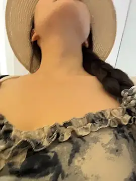 xiaochengzi505 live cam on StripChat