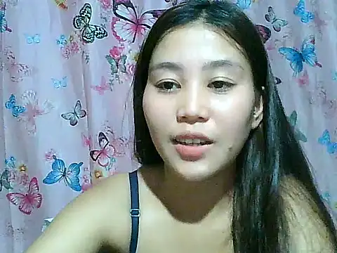SexyAsianPussy4u live cam on StripChat