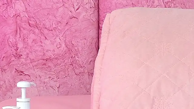emmacurvy webcam