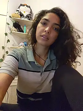 ooluchyferoo live cam on StripChat