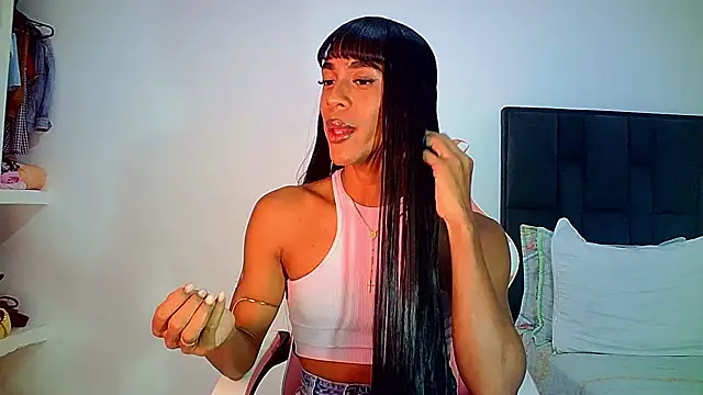 carmen14 live cam on StripChat