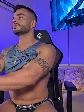 Bruno_De_Lucca live cam on StripChat