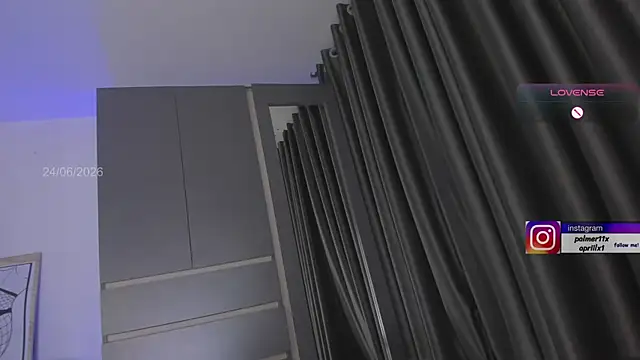 Aprilx1 Live Webcam on Stripchat