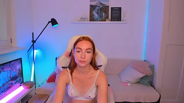 Mia_Madden webcam