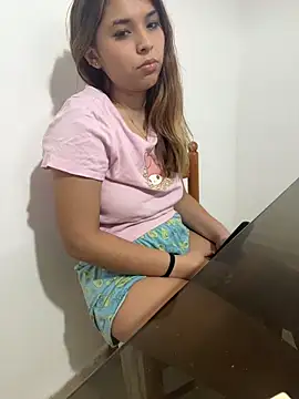 baddieasiantv webcam
