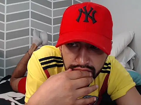 thomass1018 webcam