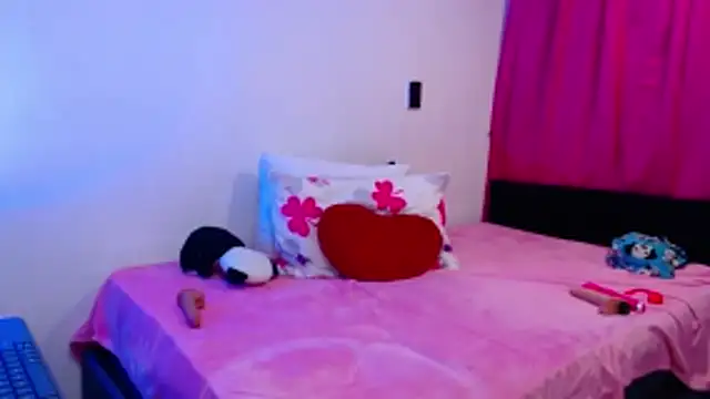 danielajall webcam