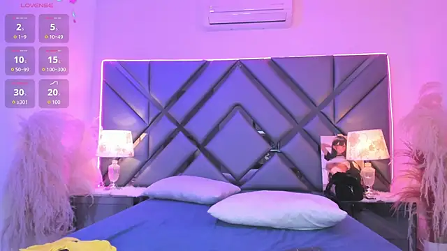 SalomeBins webcam