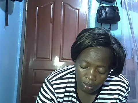 Ebonyceline webcam