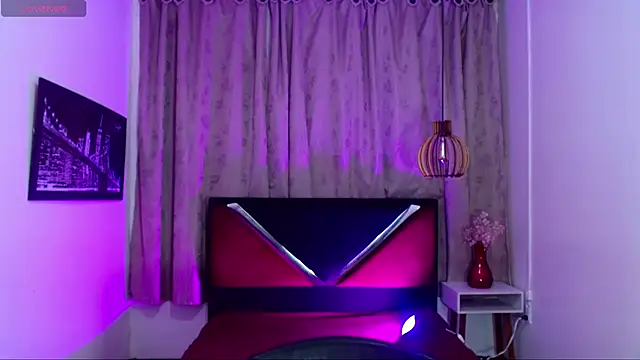 luisa__torres webcam