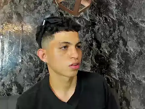 cameron_lux77 webcam