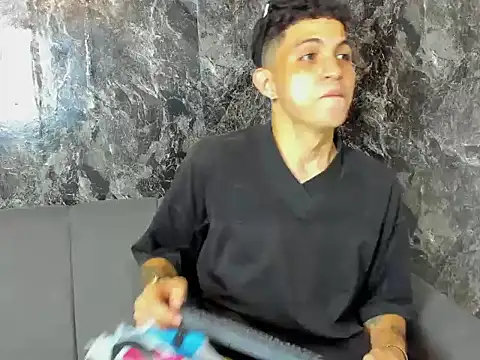 cameron_lux77 webcam