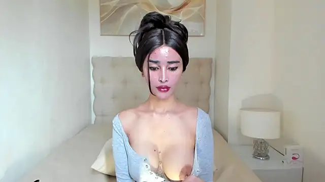 Lovable_with_bigsurprise webcam