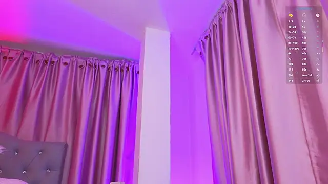 Emiily_Scott1 webcam