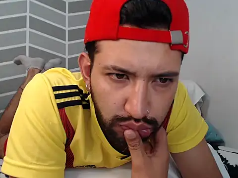 thomass1018 webcam