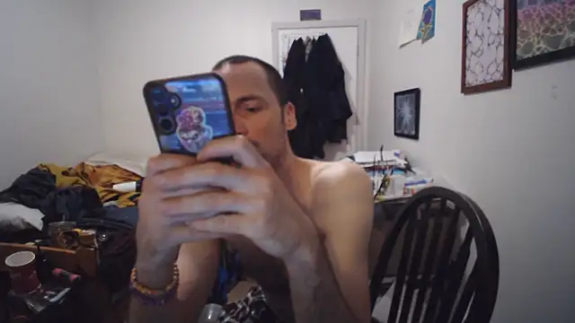 JohnnyMoves live cam on StripChat