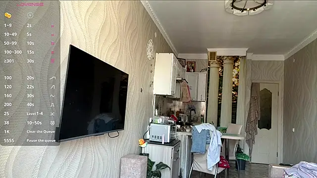 kamila_18_french webcam